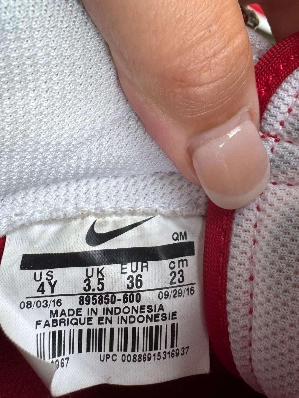 Nike Blazer Mid '77 red trainers. Size US 5.5 women’s #sneakers #lifestyle